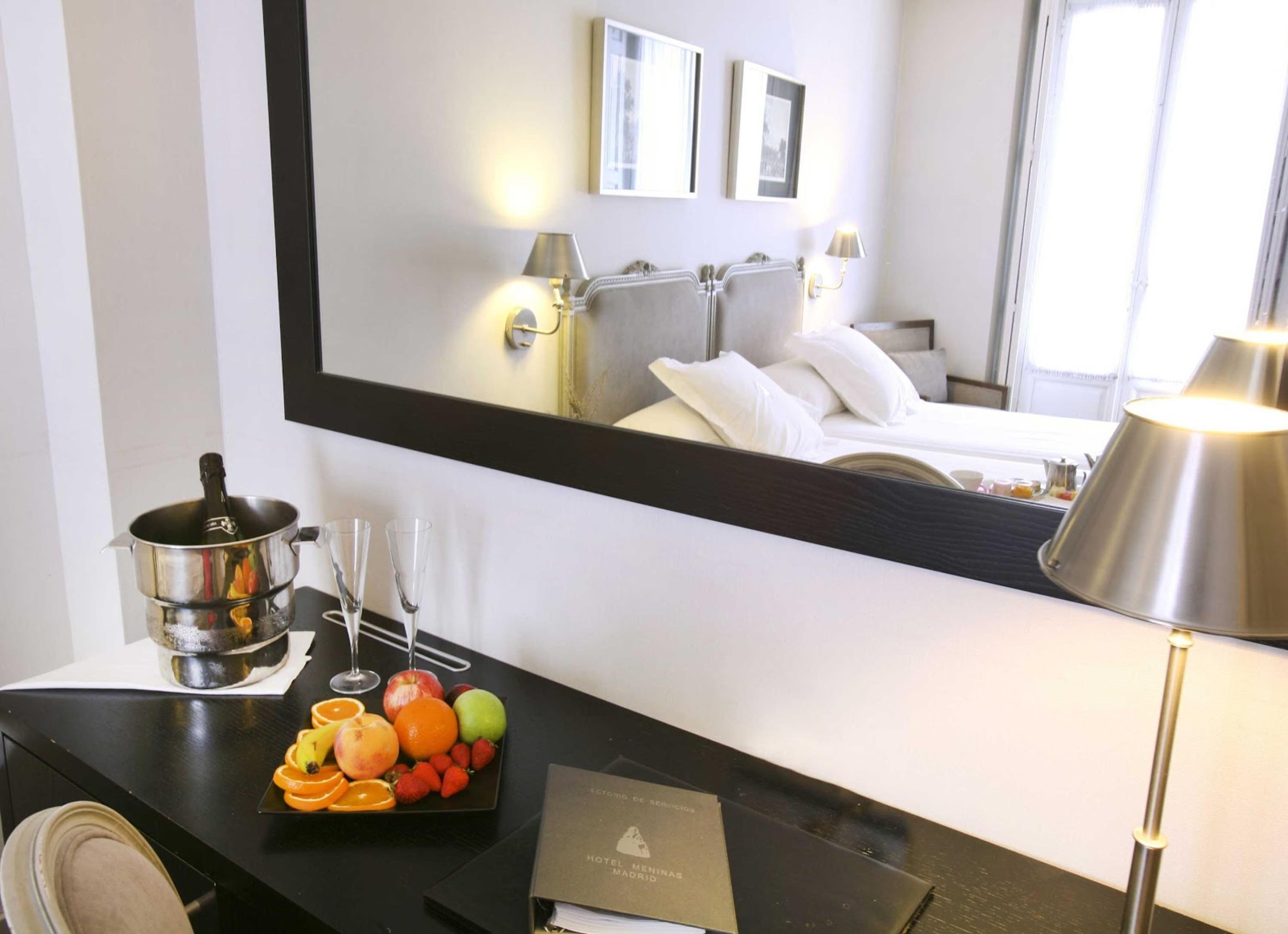 Hotel Meninas - Boutique Opera Madrid Eksteriør billede