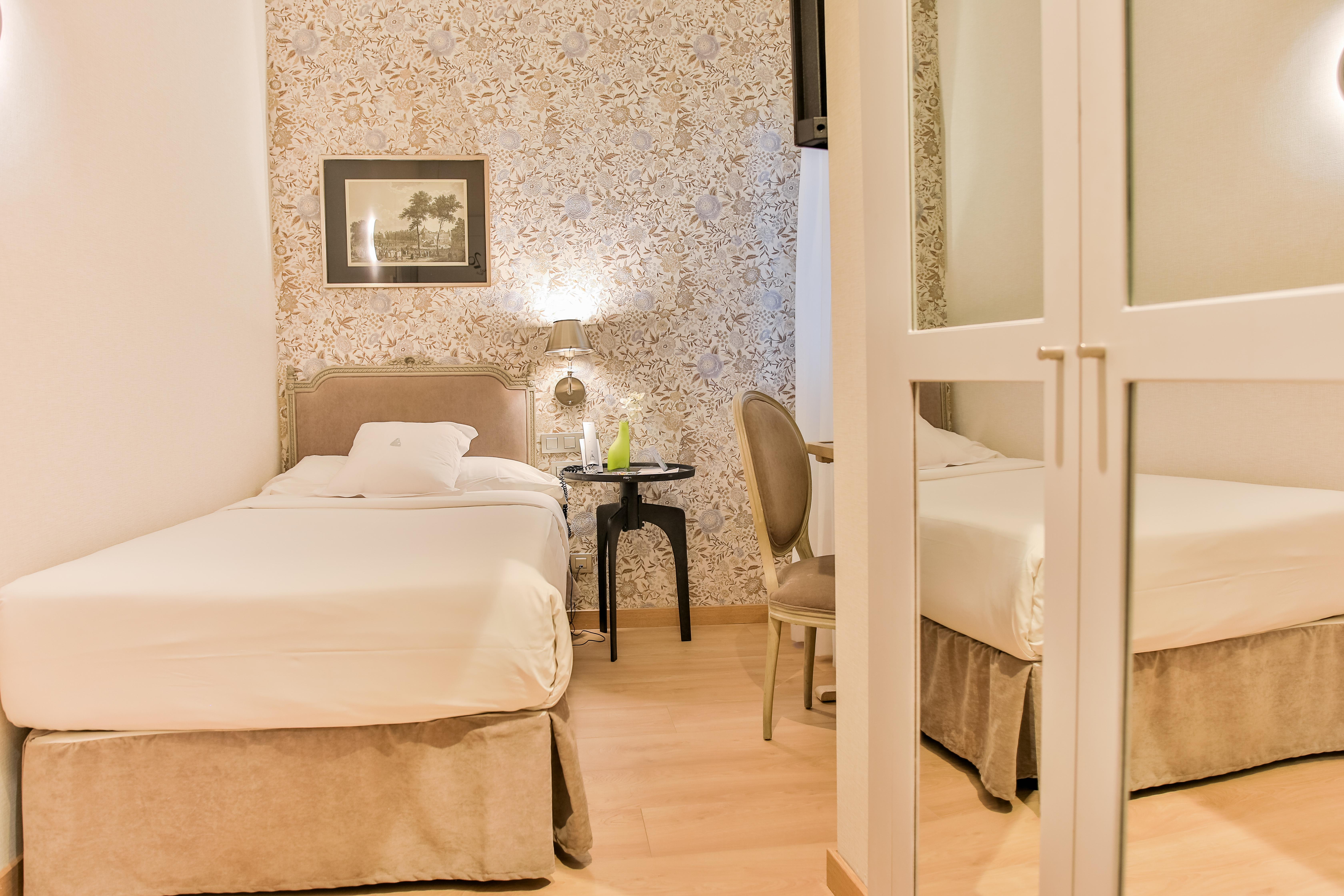 Hotel Meninas - Boutique Opera Madrid Eksteriør billede